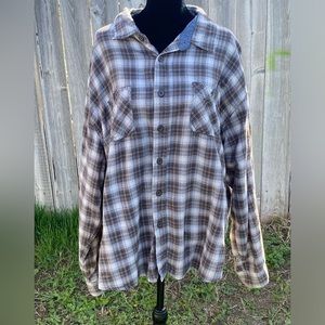 Wrangler flannel button up 3 XL Cotton